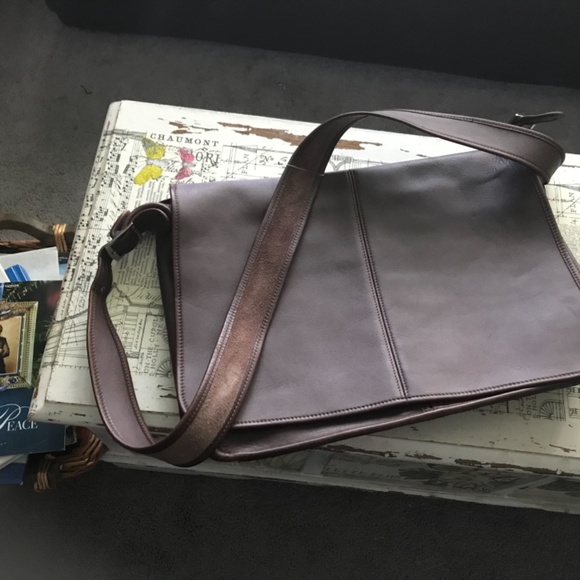 Meet your Posher, Sandra - Picture 3 of 3